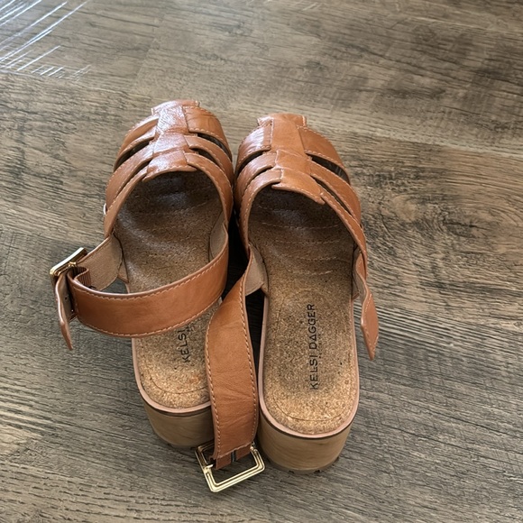 LAST CALL! Kelsi dagger fisherman platform - Picture 3 of 4
